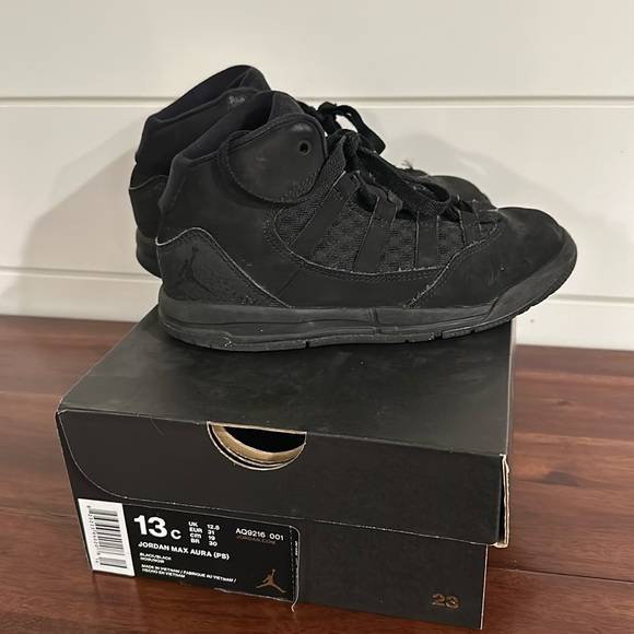 Jordans Max Aura (ps) Black/Black // 13c Basketball shoes - Picture 1 of 6